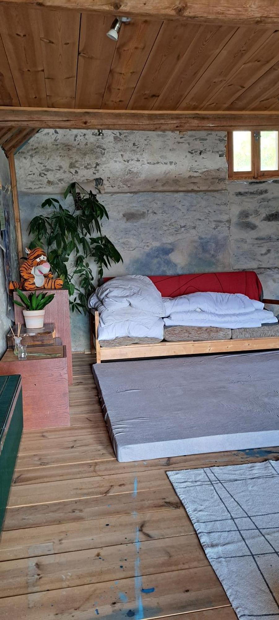 Radja Hobit Homestay Malecov